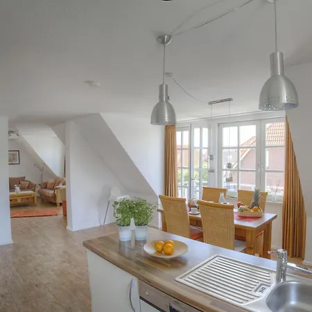 Og-Wohnung-Haus-Amrumbank Апартаменты Бюзум